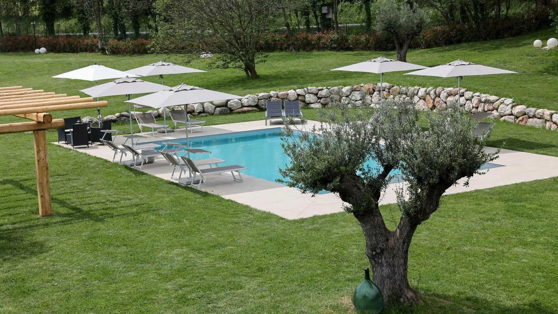 Bed And Breakfast Le Giale Castelnuovo del Garda 0*,  Italy